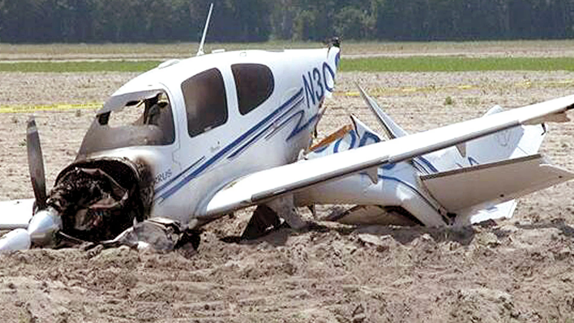 Mơ thấy máy bay rơi và nổ